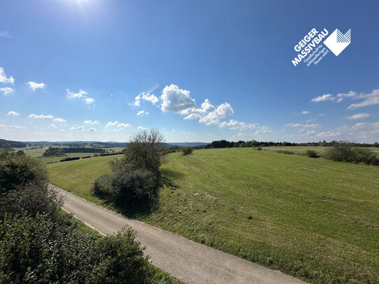 Traumhafter Fernblick, sonnige SW-Terrasse, Tageslichtbad, großer Wohnbereich, kurzfr. beziehbar!