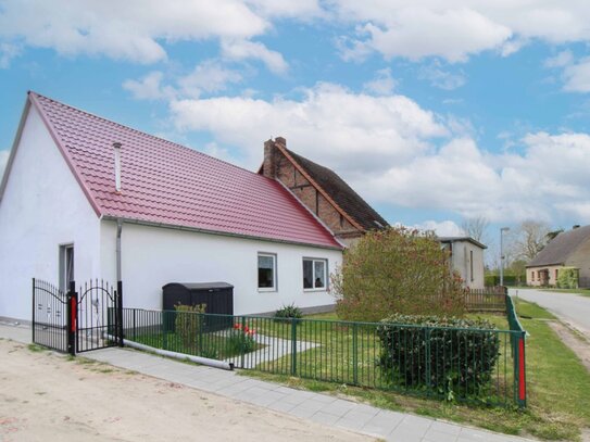 Ruhig gelegene Doppelhaushälfte mit großem Garten zum Selbstverwirklichen wartet auf Ihre Ideen