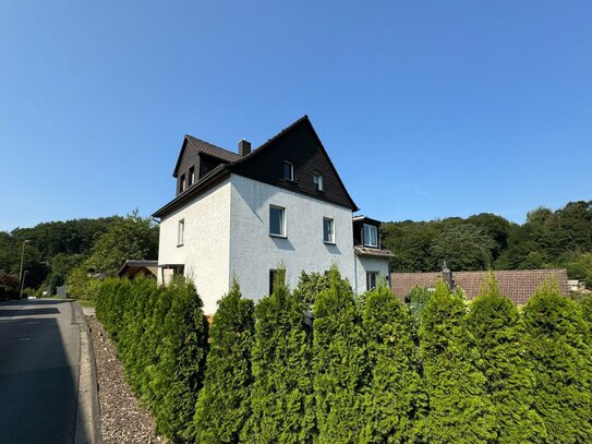 freist. Ein-/oder Zweifamilienhaus mit Ausbaupotenzial in schöner Höhenlage von Lohmar-Jexmühle