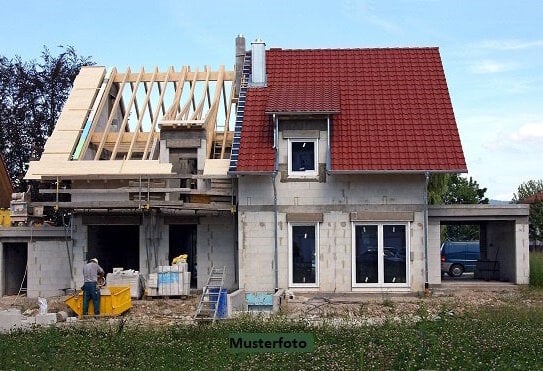 Heimwerker aufgepasst! Doppelhaus im Rohbauzustand (ohne Dach)