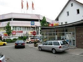 ALBSTADT-TAILFINGEN: Laden - Pavillon an Haupt-Verkehrsachse