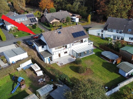 Ihr neues Zuhause: Familienfreundliche Doppelhaushälfte mit Kaminofen und sonnigem Balkon!