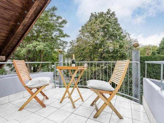 Freie Dachgeschosswohnung mit Balkon am Waldrand in Wendenschloss