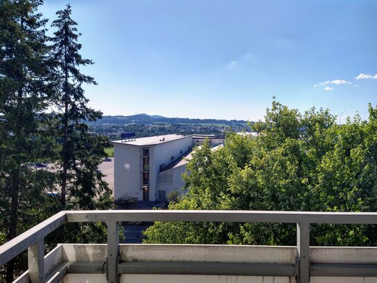 KEMPTEN - Einzimmerwohnung mit Sonnenbalkon und tollem Weitblick