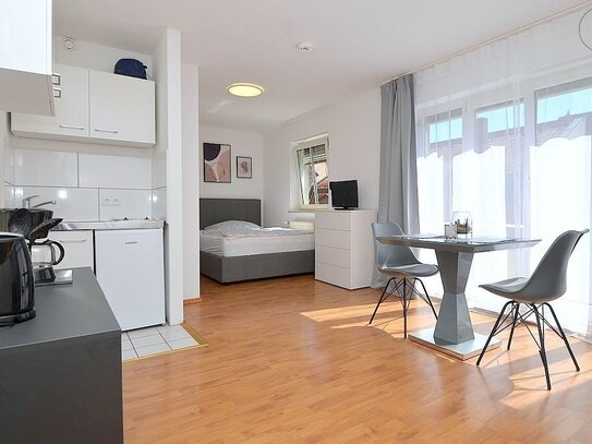 Modern möbliertes 1-Zimmer-Apartment mit Balkon an U1 Maximilianstraße