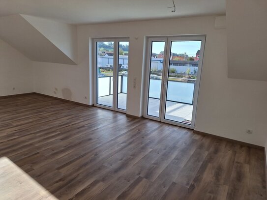 Sonnige 3,5-Zimmer-Wohnung mit Dachterrasse in Boos!