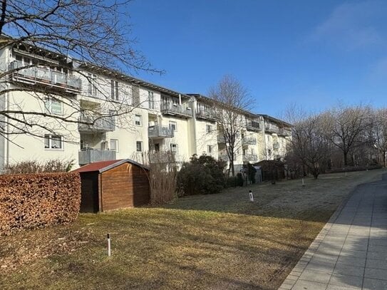 Hell, modern, einzigartig: 4 ZKB Wohnung mit 2 Balkonen in ruhiger Waldrandlage von Ottobrunn