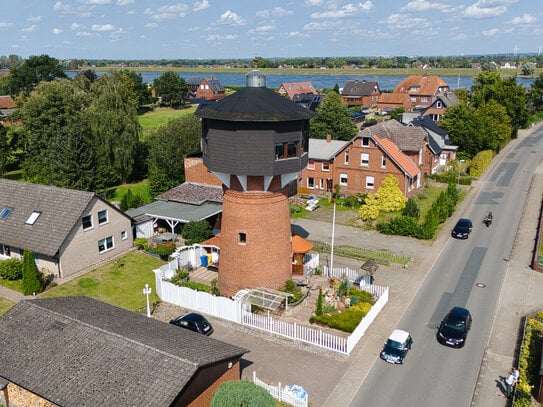 Panoramablick auf die Elbe - Wohnen im Wasserturm