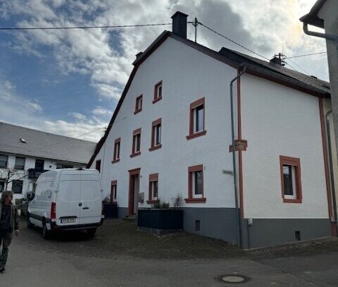 Renoviertes Einfamilienhaus aus dem Jahr 1691 in 54426 Breit (Landkreis Bernkastel-Wittlich)