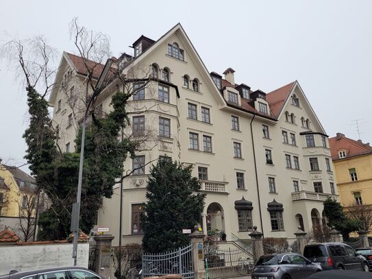 einzigartige Gelegenheit - 2ZKB Wohnung mit Blick auf die Theresienwiese im "Schuberthof"