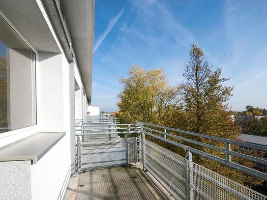 Schicke Balkonwohnung mit Aussicht, Stellplatz möglich