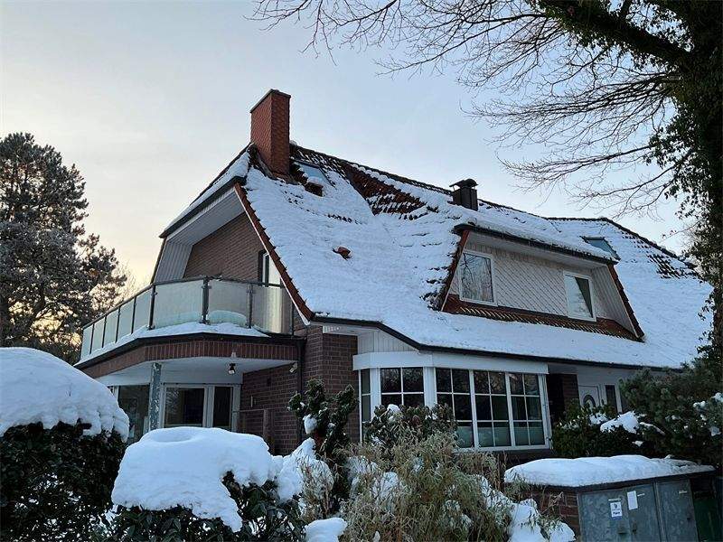 100 % senioren- und rollstuhlgerechte 3 Zimmer WHG, ca 150,00 m², Grundstücksanteil in HH Lokstedt