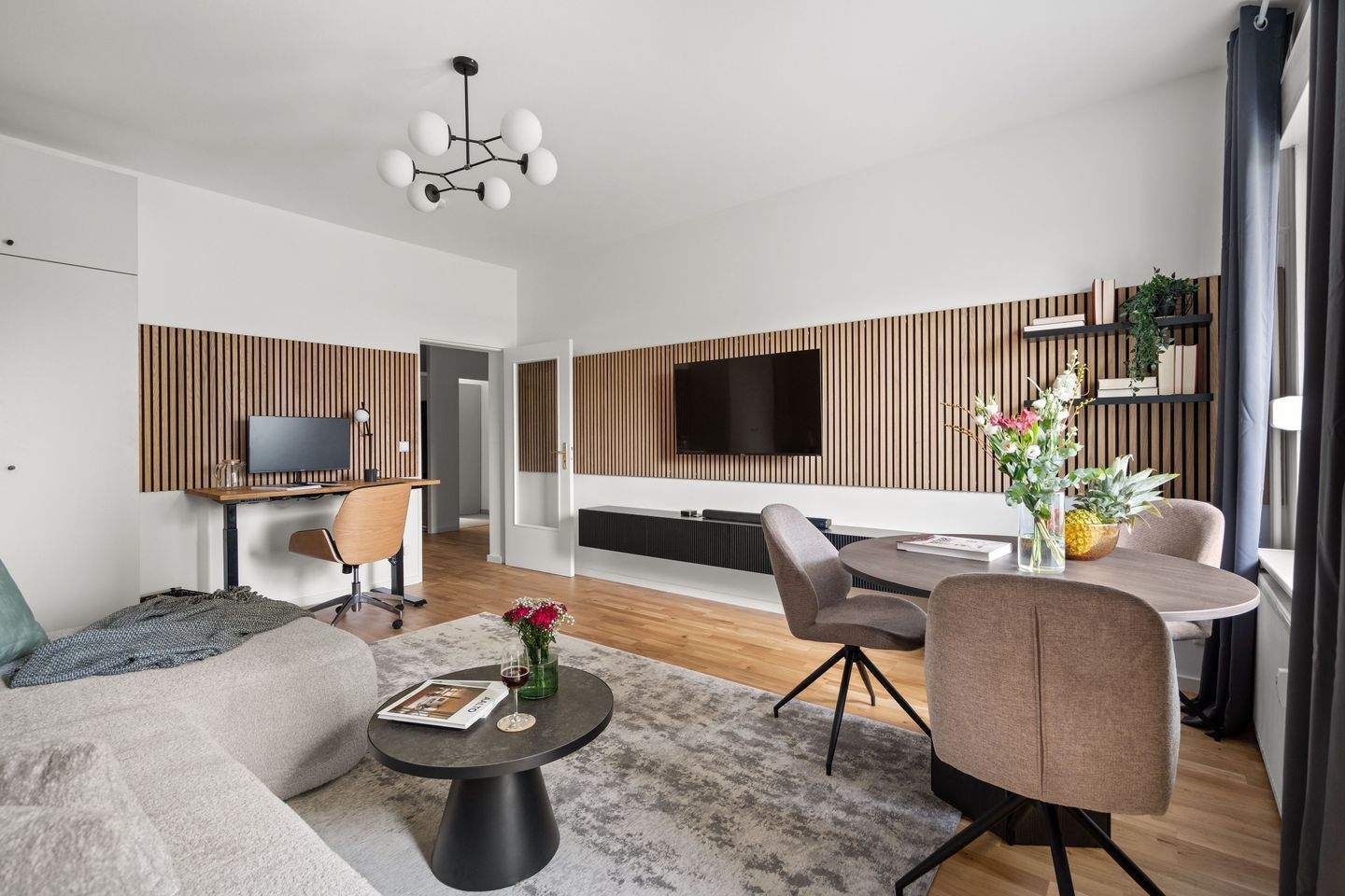 Modernes und renoviertes 80 m² Apartment mit Balkon - Foto 1