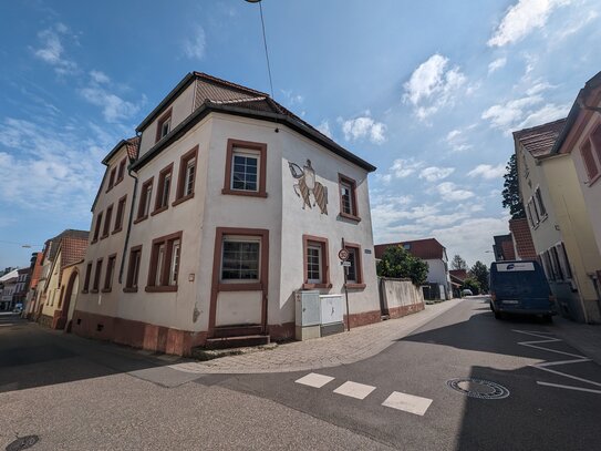 Als Ersatz für eine Eigentumswohnung: Pflegeleichtes Haus ohne Garten in guter Lage von Edenkoben