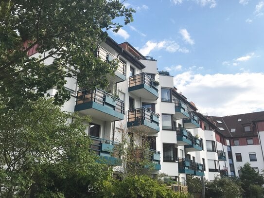 Nachmieter/in gesucht: Helle 1,5-Raum-Dachgeschosswohnung mit Terrasse ab 01.04.2025!