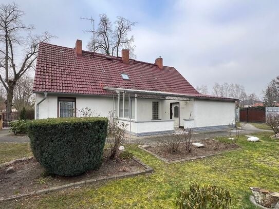 Einfamilienhaus mit Werkstatt Garage Carport in zentrumsnaher schöner Wohnlage von Zehdenick