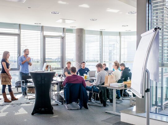 Coworking & moderne Büroräume im Kölner Mediapark - All-in-Miete