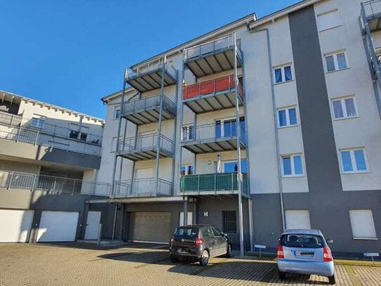 Altersgerechte 2,5 Zimmerwohnung in einer Seniorenanlage mit Balkon-EBK und Stellplatz