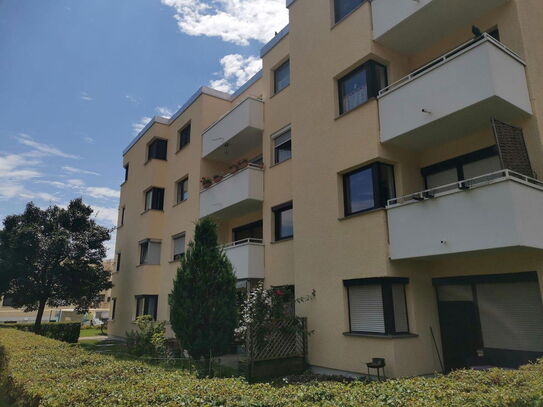 Provisionsfrei - Sonnige Wohnung mit Wohnküche, Balkon und Potenzial in Neufahrn bei Freising