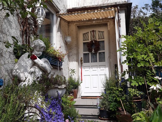 OHNE PROVISION ! Einfam/ZweifamHaus in bevorzugter Lage Nähe Innenstadt von Neustadt aRbge