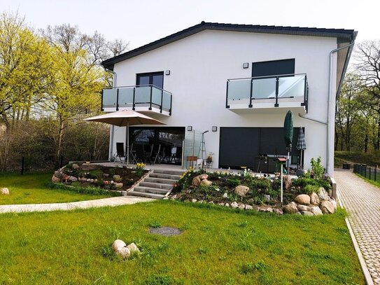 moderne 3-Zimmer Erdgeschosswohnung mit Terrasse in Bredereiche