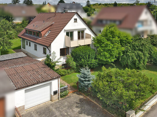 Zweifamilienhaus in ländlicher Lage - ein Gegenpol zum Trubel in der Stadt.