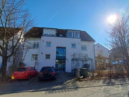 Schöne 2-Zi.-Whg. mit Dachterrasse, neuer Heizung und Solarthermie in Rottenburg