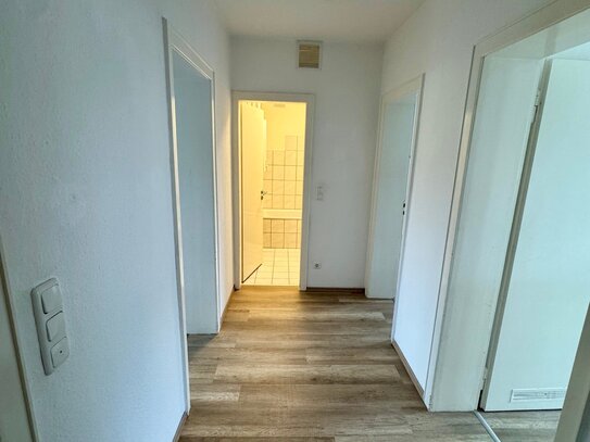 3.5 Zimmer Wohnung mit Balkon