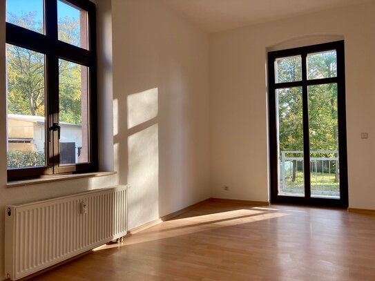 gemütliches Nest: renovierte 3 Zimmer mit Tageslichtbad + Balkon in Hilbersdorf in ruhiger Seitenstraße!