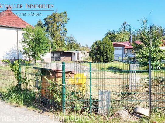 EInes der letzten unbebauten Grundstücke in der grünen Eigenheim Siedlung Grünau