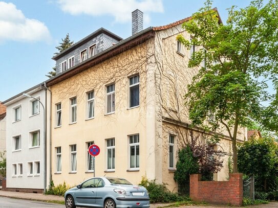 Top-Investment: Immobilienensemble mit 4 Gebäuden & Nebengebäude, 13 WEs & weiterem Ausbaupotenzial