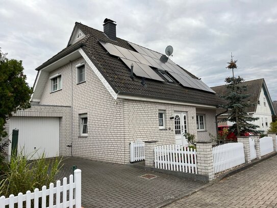 Einfamilienhaus mit Garage in wunderschöner Feldrandlage