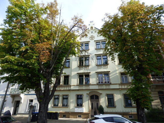 Toller neu sanierter Altbau im Stadtzentrum mit Balkon