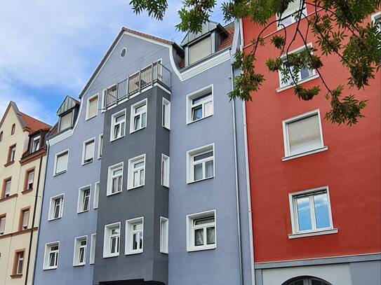 Charmante 2-Zimmer-Wohnung mit Einbauküche in Bestlage im Nibelungenviertel