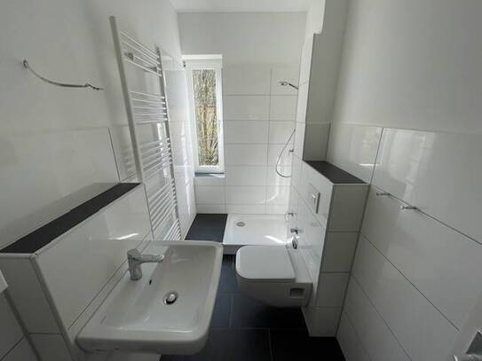 Top modernisierte 2-Zimmer-Wohnung in Fedderwardergroden