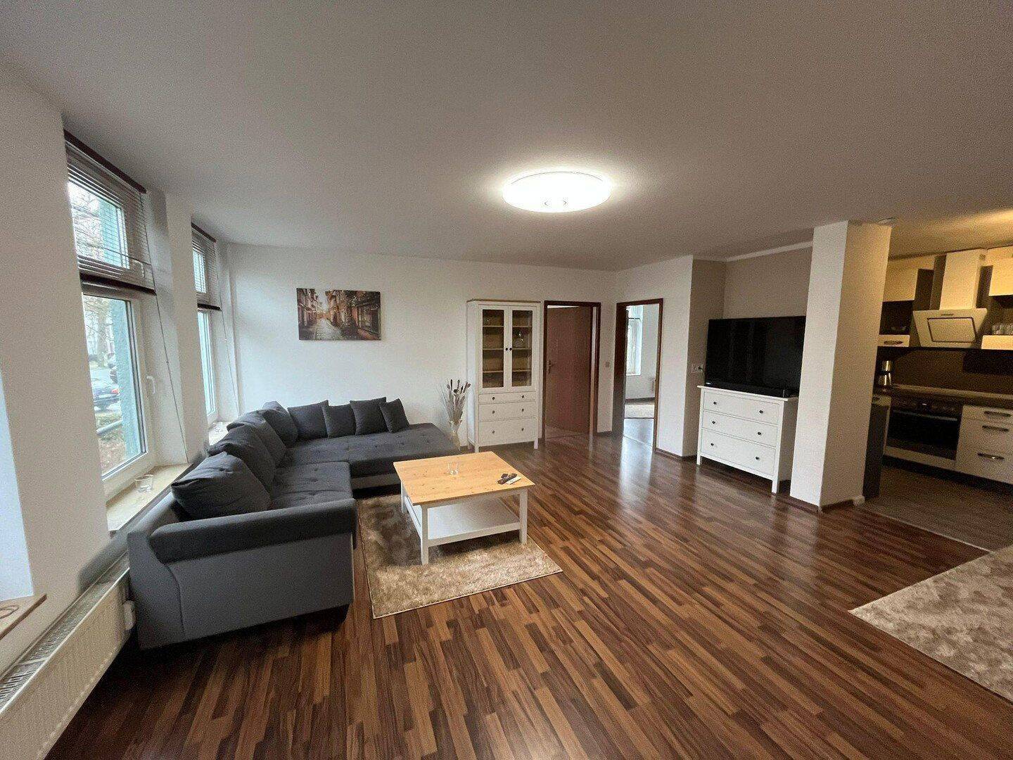 Voll möblierte schöne & helle 3 Zimmer Homeoffice Wohnung in ruhiger Lage nahe S-Bahn Grünau - Foto 1