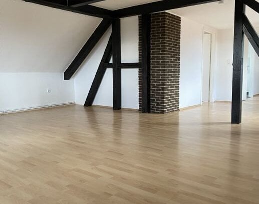 Sehr schöne 3 Zimmer DG Wohnung Rosdorf - Mengershausen