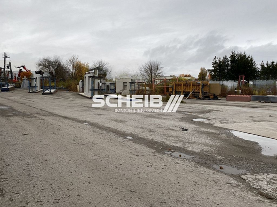 **Vermietung einer asphaltierten Freifläche: 1.180 m²**
