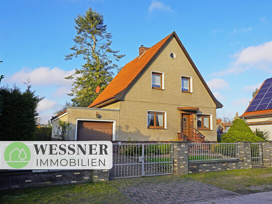 Charmanter Altbau auf tollem Grundstück mit Keller und Garage in beliebter Lage von Falkensee