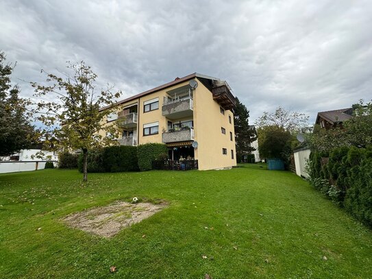 Schöne 3 Zimmer Wohnung mit Balkon und Gemeinschaftsgarten in Kolbermoor