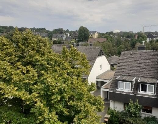 SCHÖNE WOHNUNG MIT AUSBLICK - 2,5-ZIMMER-WOHNUNG IN BOCHUM-LINDEN!!