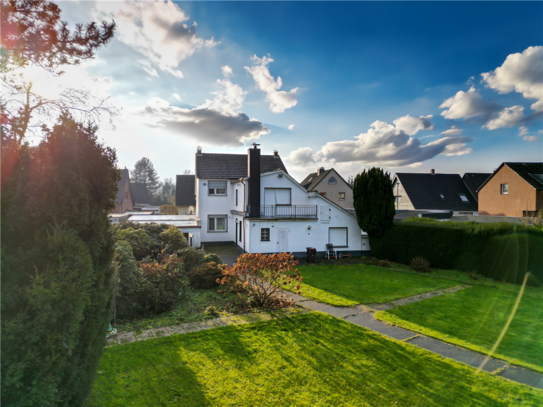 Exklusives Wohngrundstück mit Altbestand im begehrten Norden Düsseldorfs