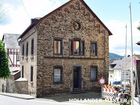 Schönes altes Pfarrhaus in Senheim an der Mosel