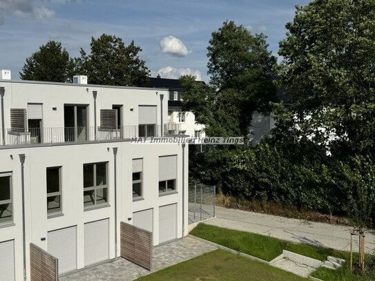 Wohnen-am-Südpark . NEUBAU . ca. 135 m² Wfl. . Energie-Effizienzhaus . Dachterrasse + sonnig. Garten