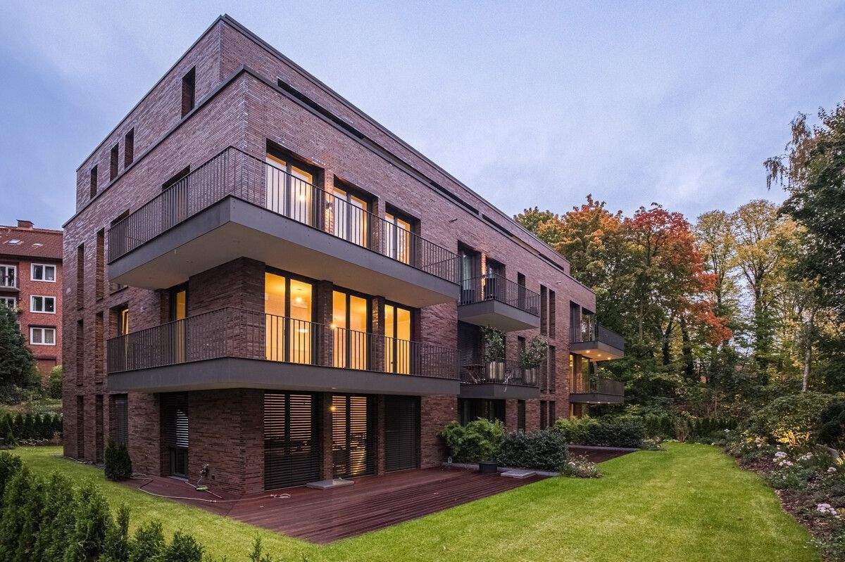 Bezugsfertig in Winterhude: 4-Zi. Premium-Neubau mit großem Balkon in sonniger Süd-West-Ausrichtung