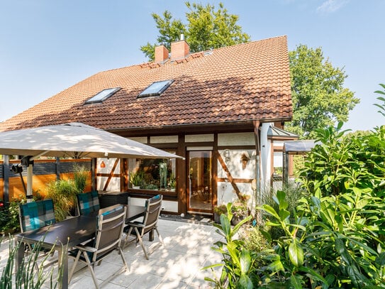 Southern Semi - Gemütliche Doppelhaushälfte mit großer Terrasse und Blick auf den schönen Garten