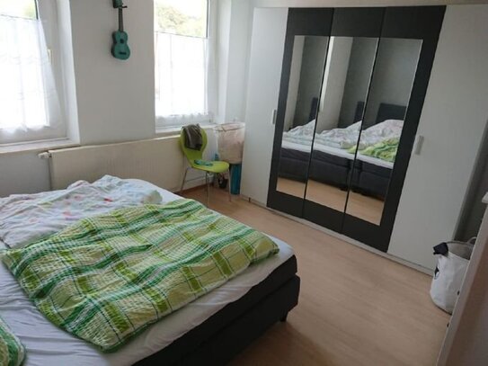 Schöne und ruhige 2,5 Zimmer Wohnung in 3 FH mit Gartennutzung