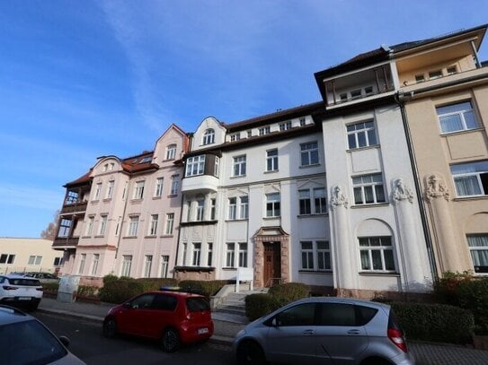 helle renovierte Dachgeschosswohnung mit Ausblick mieten