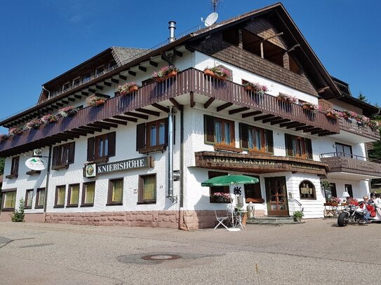 "PROVISIONSFREI" Top geführtes Schwarzwaldhotel in purer Natur & doch zentral gelegen