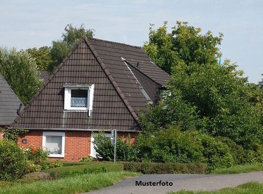 Gepflegtes Einfamilienhaus mit Doppelcarport - ohne Provision!